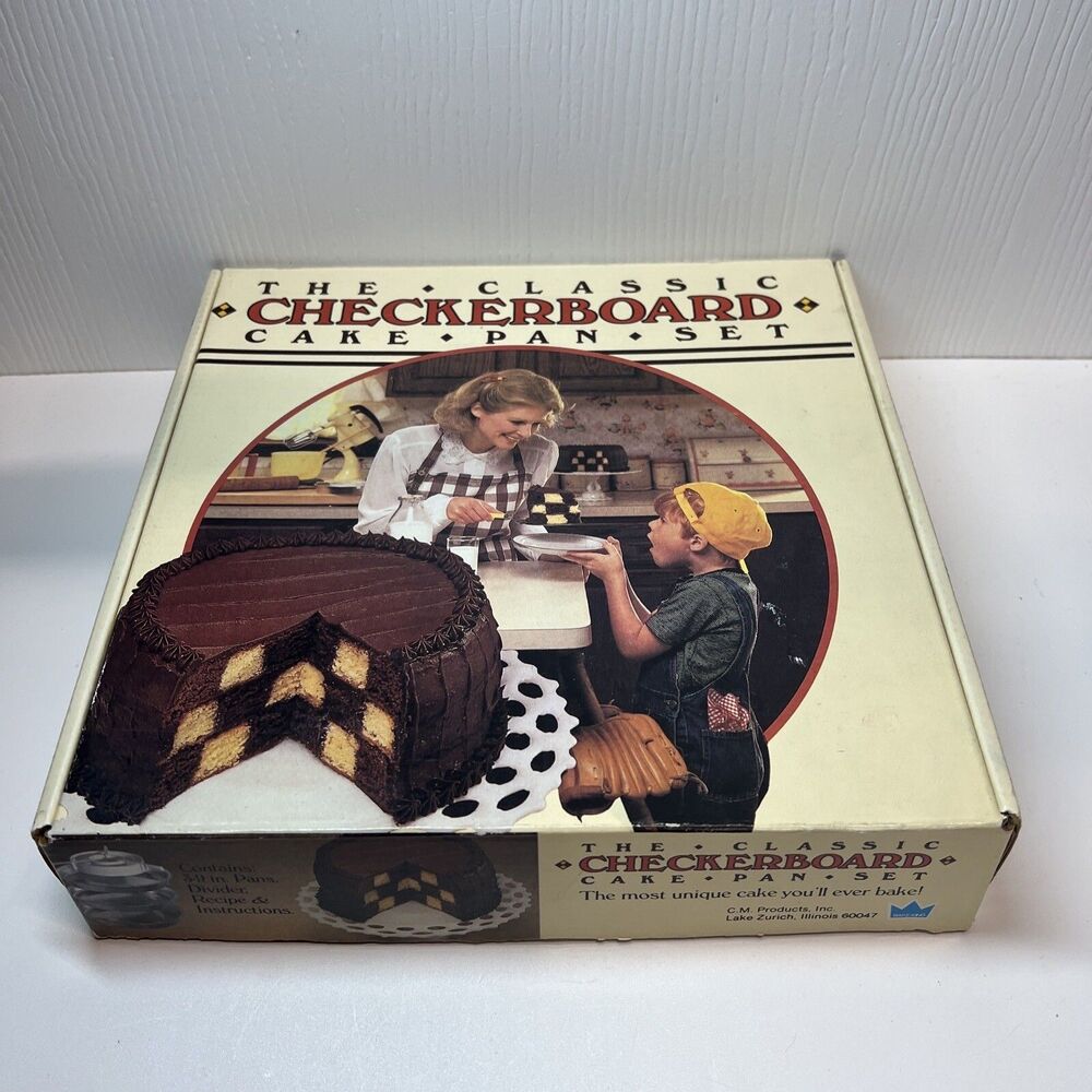 The Classic Checkerboard Cake Pan Set︱Box and Instructions Included